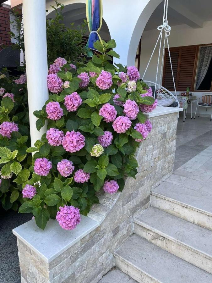 Studio Rooms Moncherie Ulcinj Luaran gambar